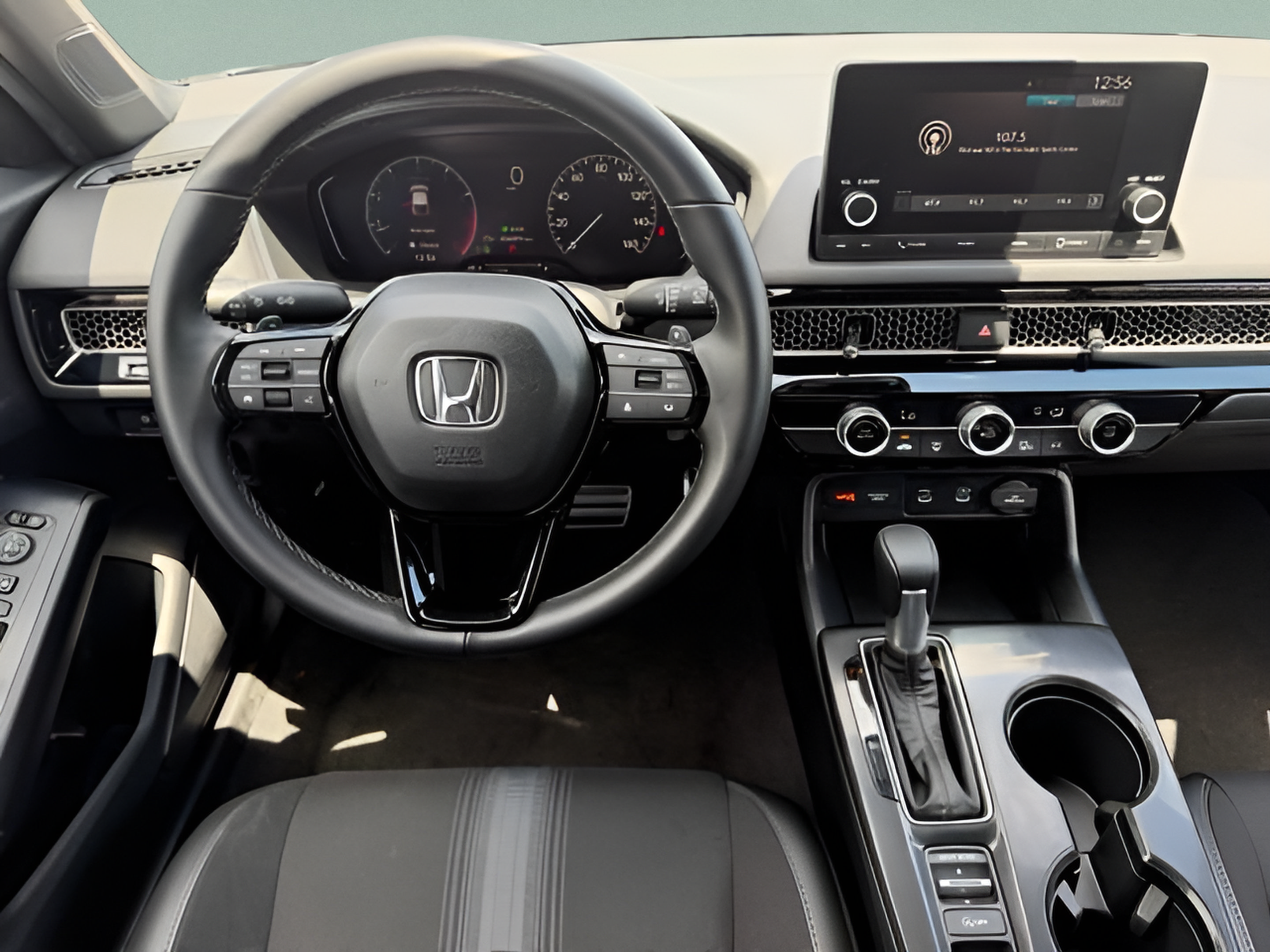 Used 2025 Honda Civic Sport image 9