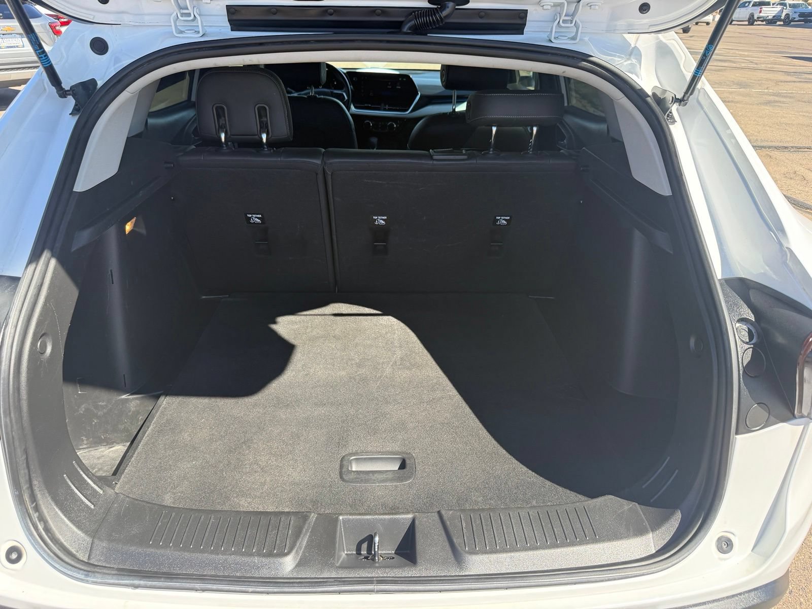 Used 2024 Chevrolet Trax LT w/ Driver Confidence Package FWD image 36