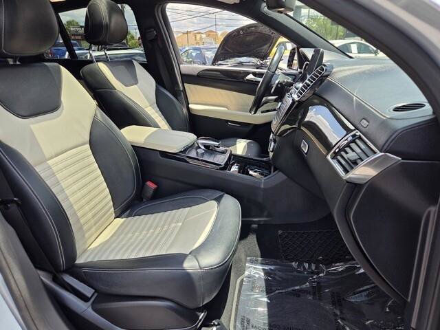 Used 2017 Mercedes-Benz GLE 43 AMG 4MATIC Coupe image 25