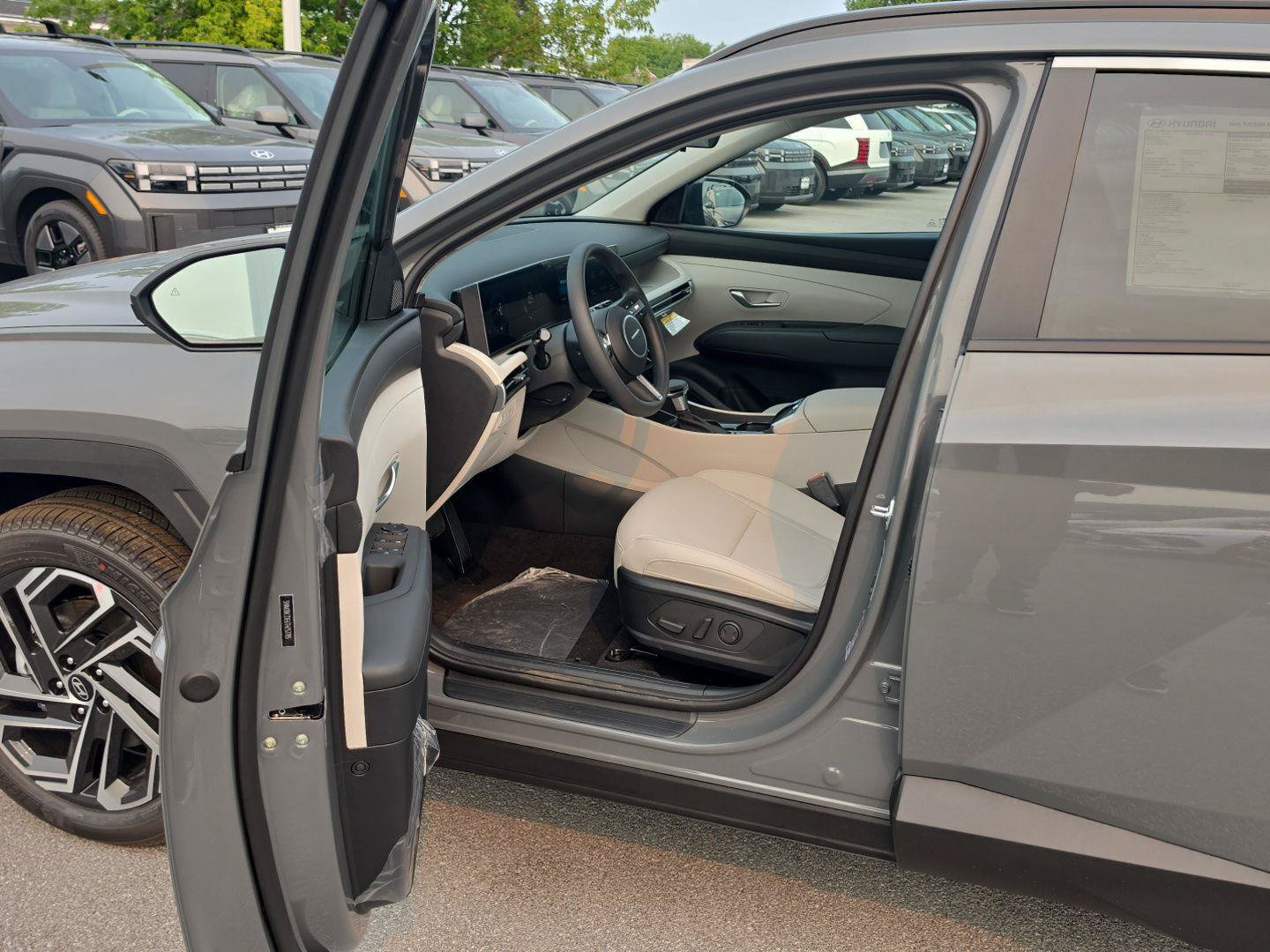 New 2026 Hyundai Tucson SEL Plus AWD/4WD image 13