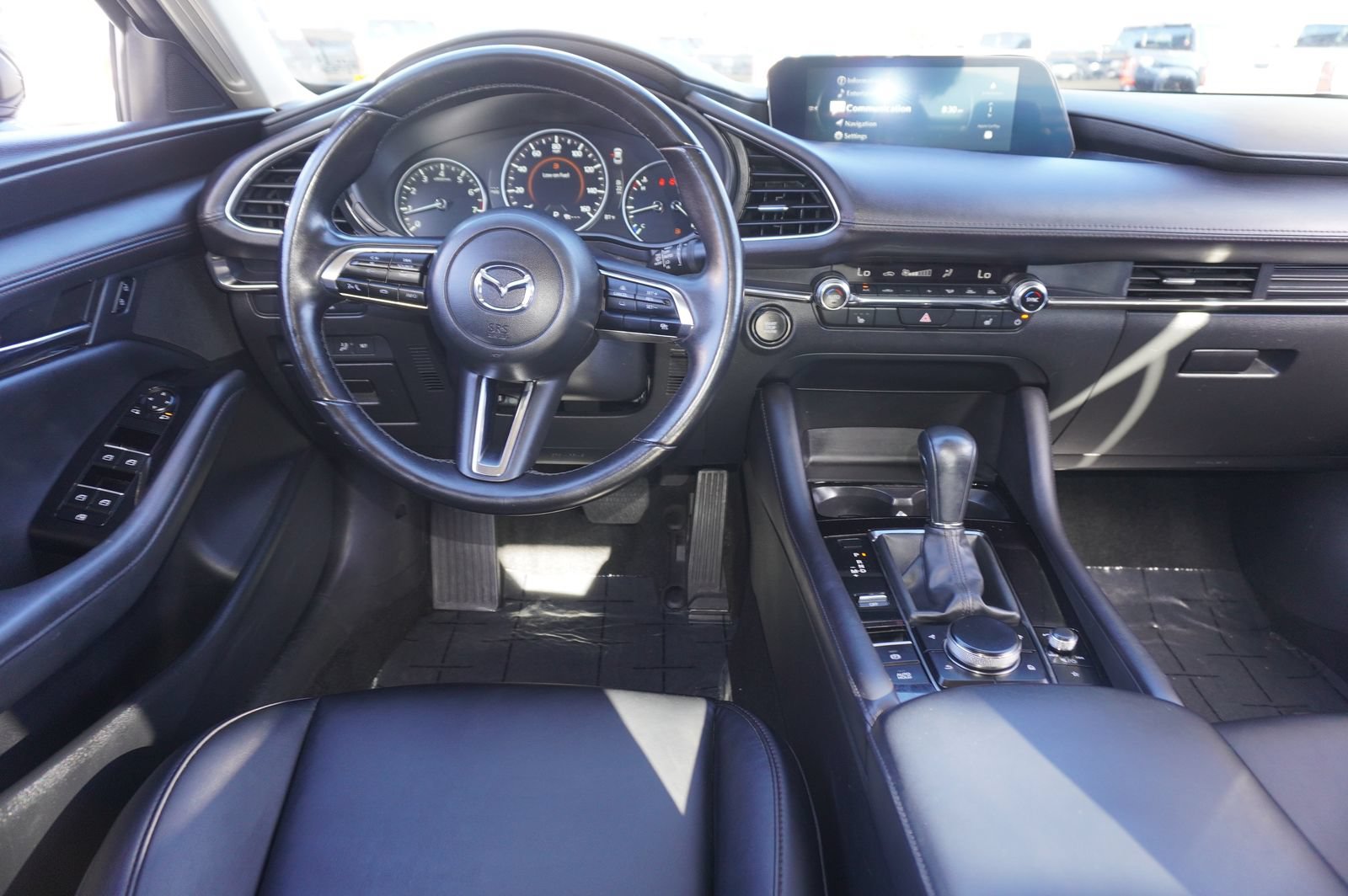 Used 2025 MAZDA MAZDA3 s FWD image 10
