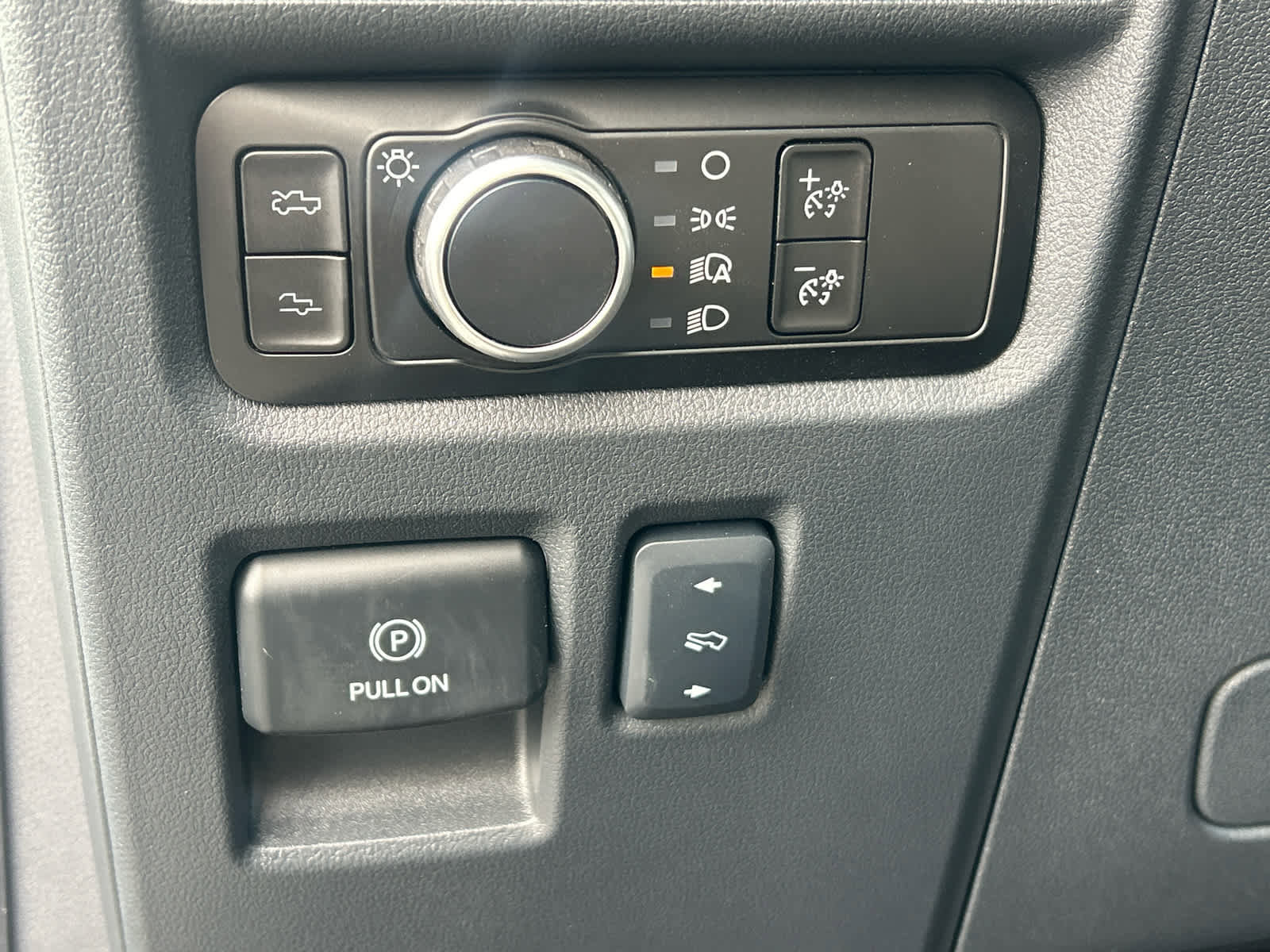 New 2025 Ford F150 Lightning Platinum image 4