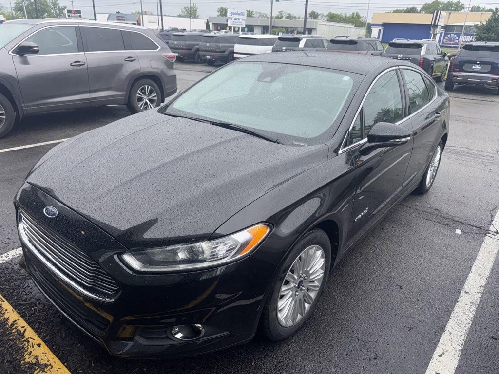 Used 2013 Ford Fusion SE FWD image 1