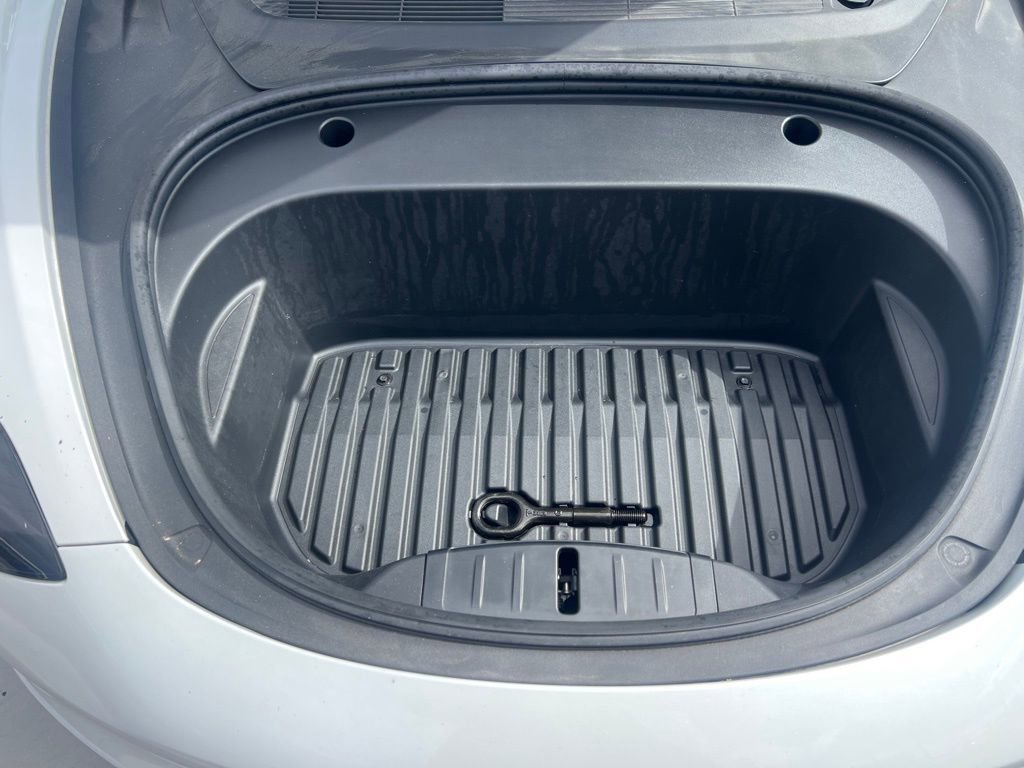 Used 2023 Tesla Model 3 Standard Range image 45