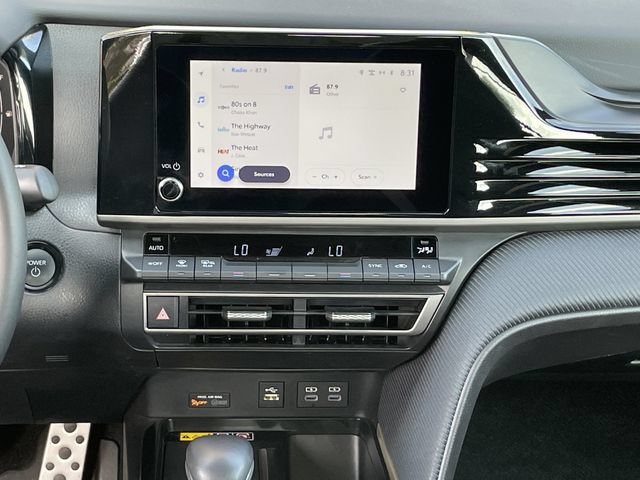 Used 2026 Toyota Camry SE FWD image 17