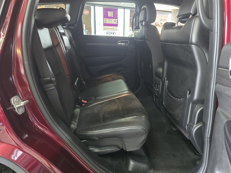Used 2018 Jeep Grand Cherokee Altitude AWD/4WD image 17