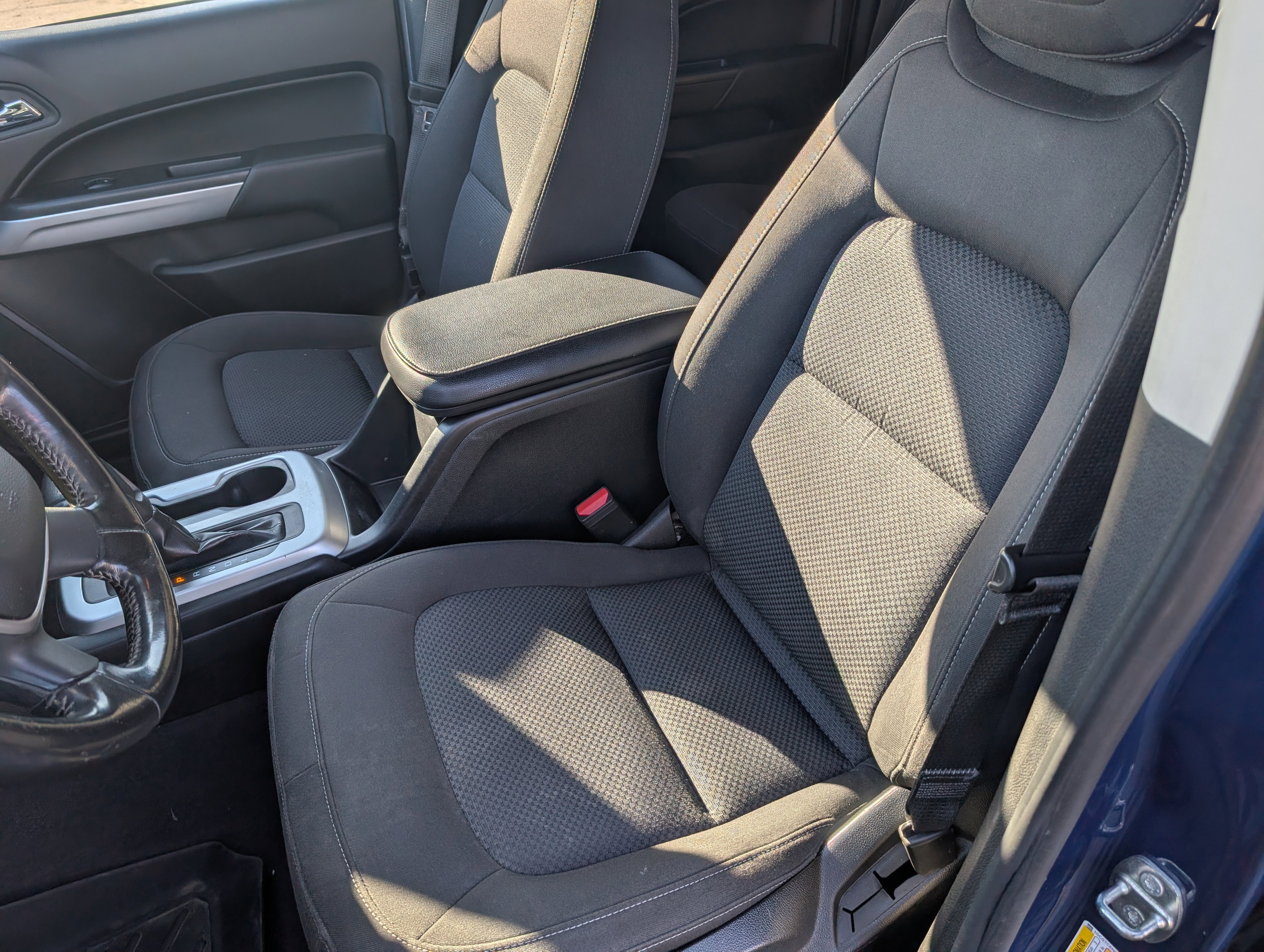 Used 2019 Chevrolet Colorado LT w/ LT Convenience Package image 11