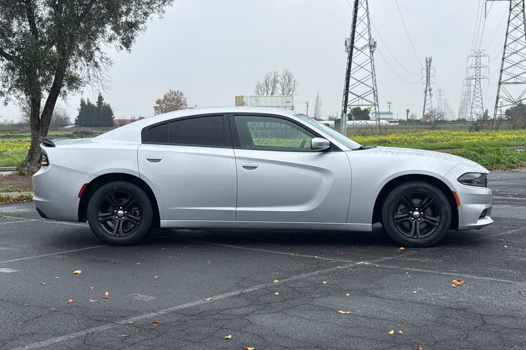 Used 2021 Dodge Charger SXT w/ Leather Interior Group image 3