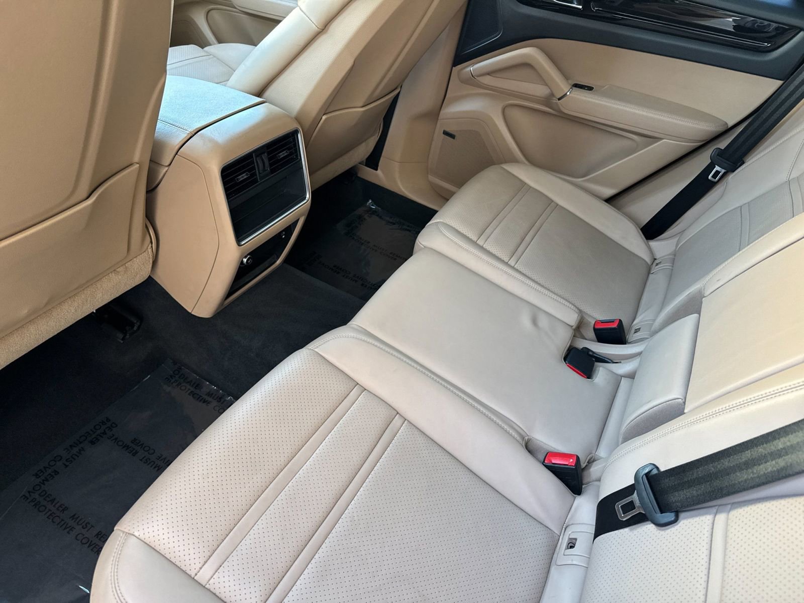 Certified 2023 Porsche Cayenne image 14