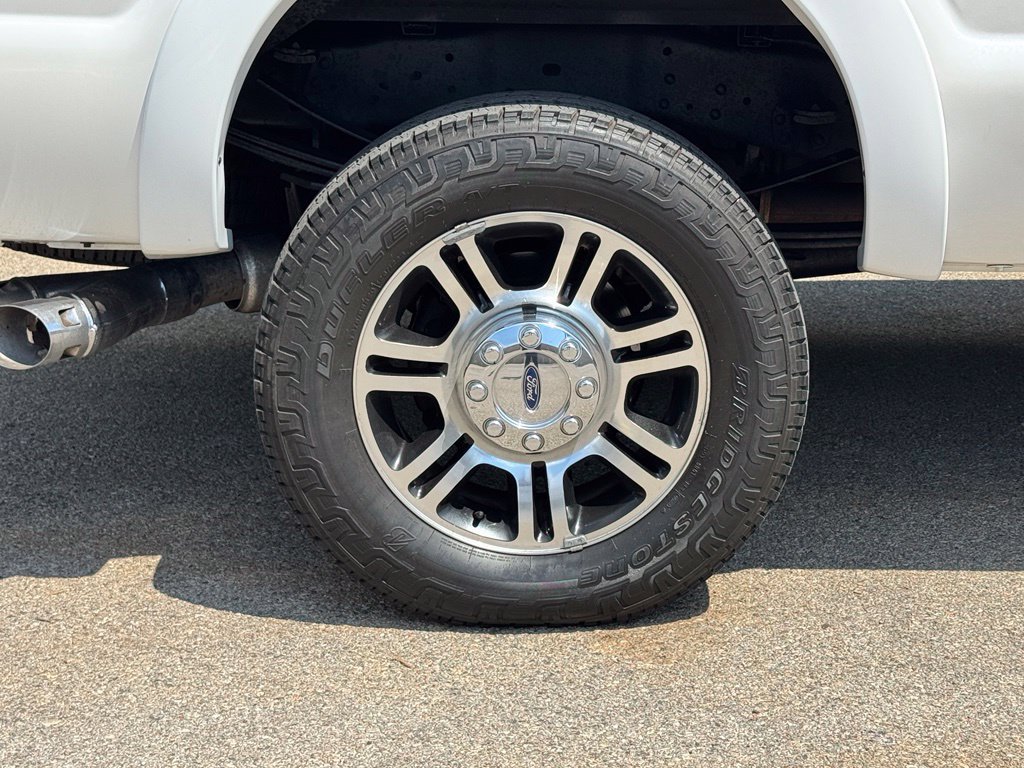 Used 2015 Ford F350 Platinum w/ Snow Plow Prep Package AWD/4WD image 7