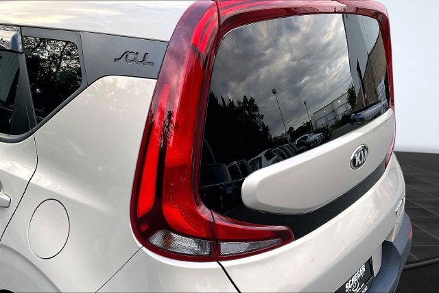 Used 2020 Kia Soul EX FWD image 29