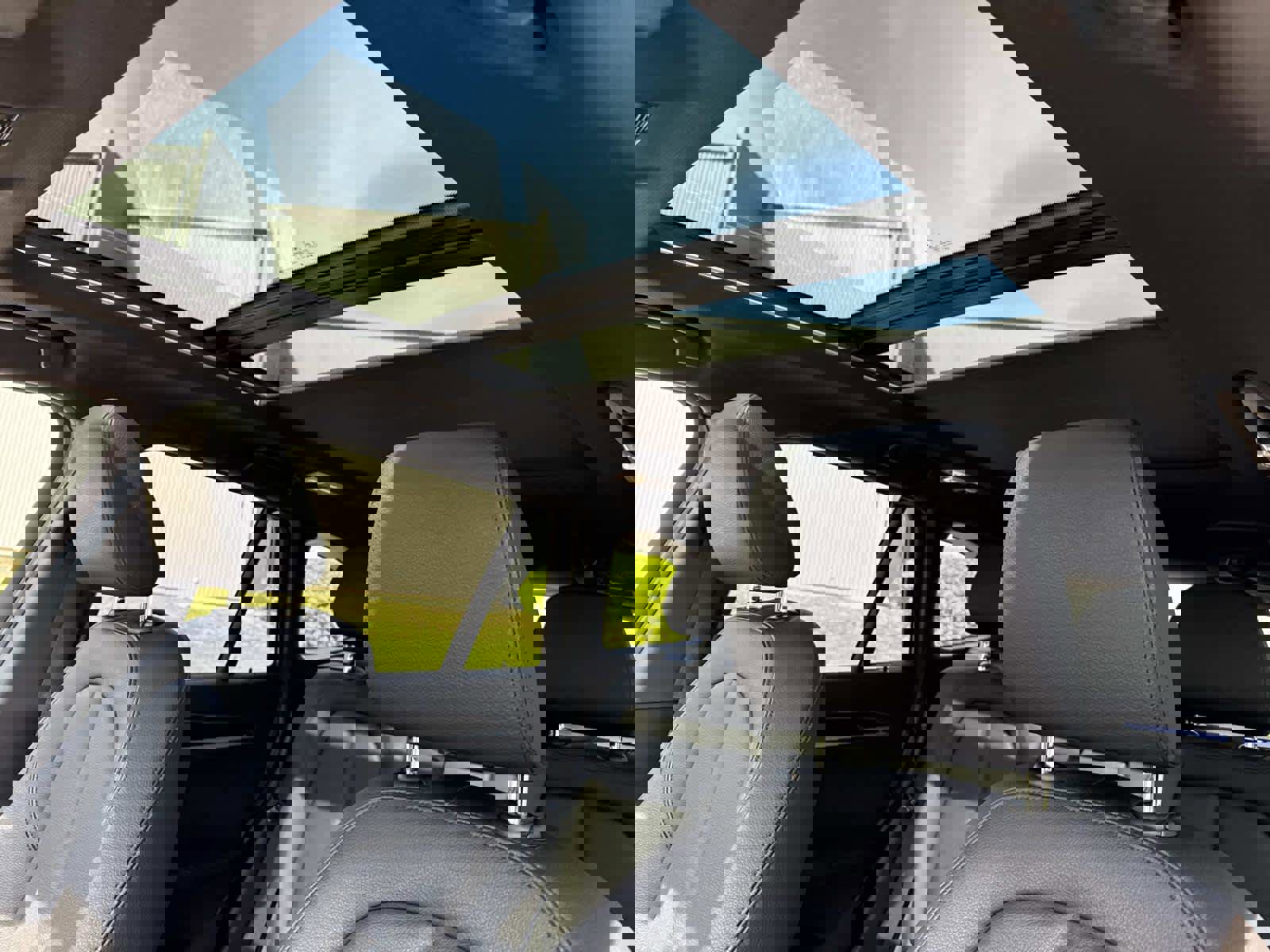 Used 2021 BMW X1 xDrive28i w/ Convenience Package image 4