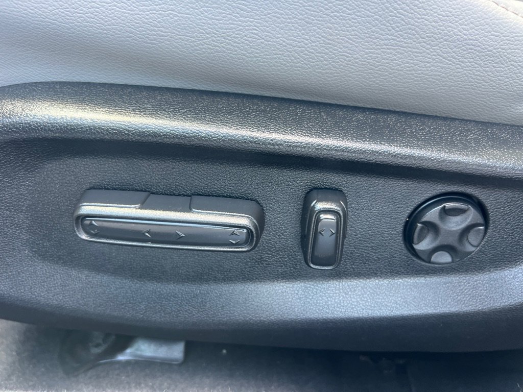 Used 2018 Honda Accord Touring image 24