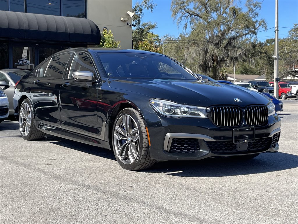 Used 2018 BMW M760i xDrive w/ Luxury Rear Seating Package AWD/4WD image 11