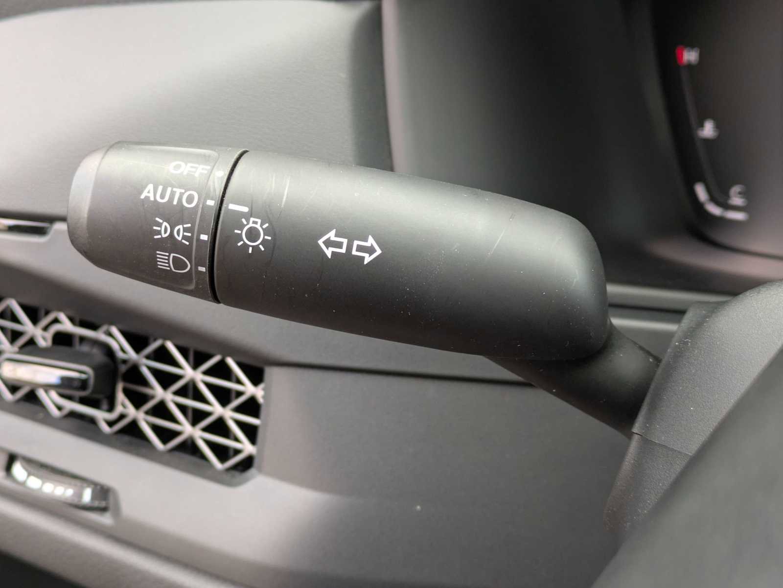 Certified 2025 Honda Accord LX image 24