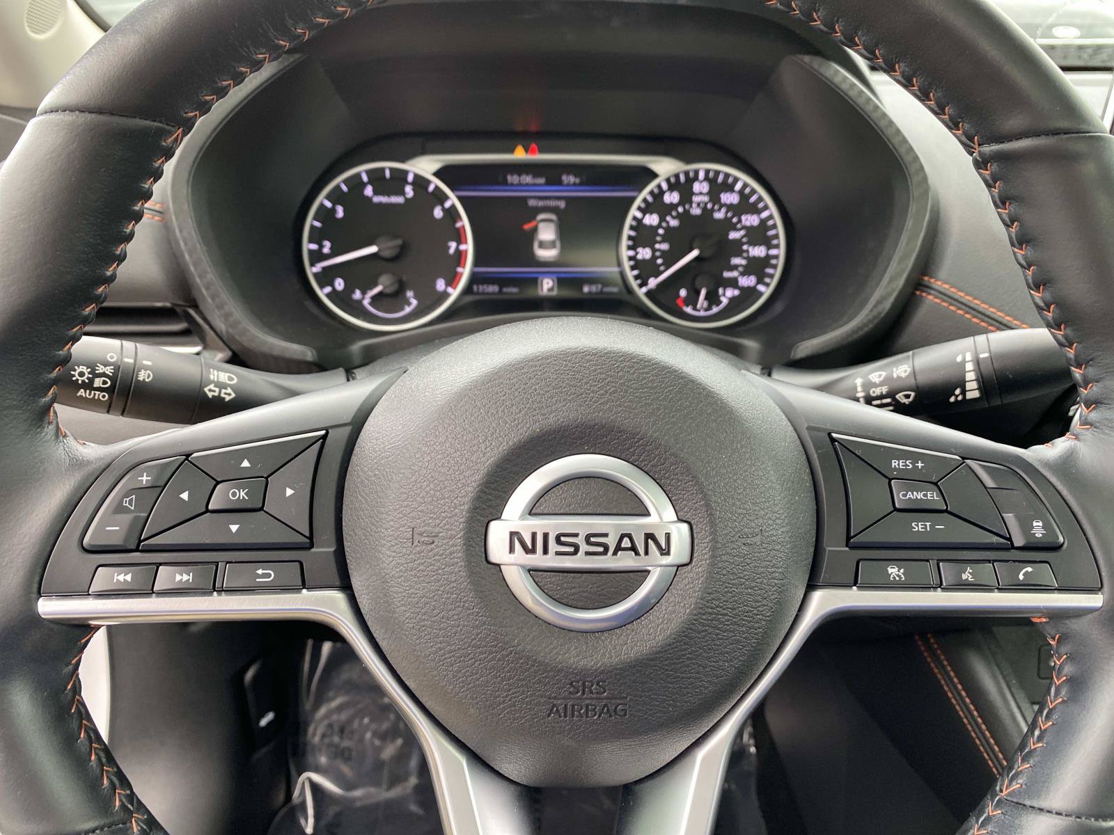 Used 2023 Nissan Sentra SR w/ SR Premium Package FWD image 17