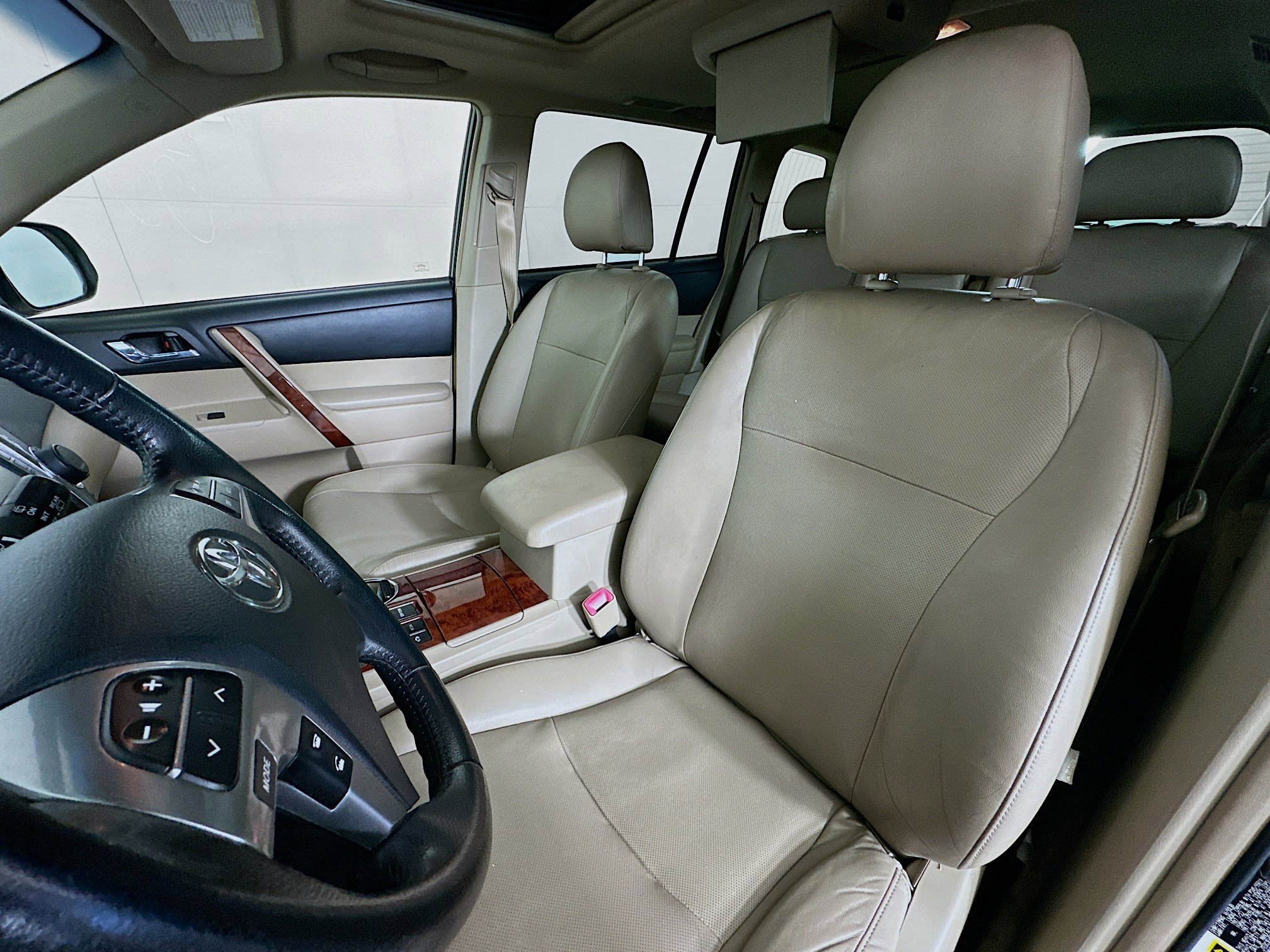Used 2013 Toyota Highlander Limited AWD/4WD image 13