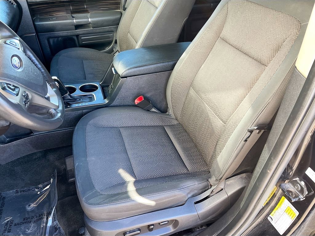 Used 2016 Ford Flex SEL image 18