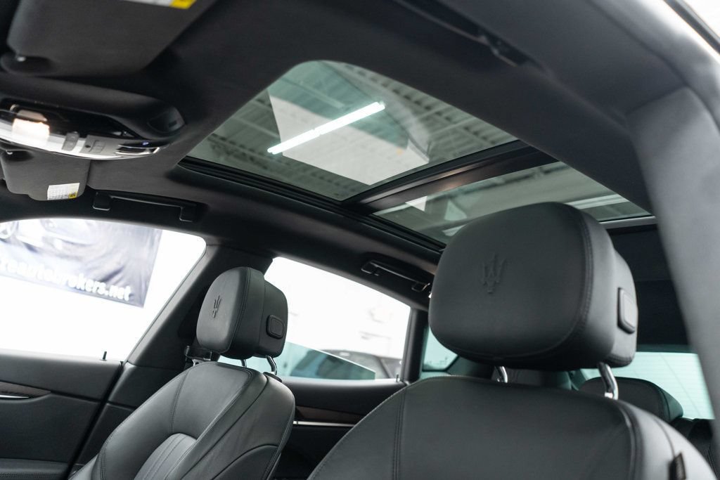 Used 2022 Maserati Levante GT AWD/4WD image 8