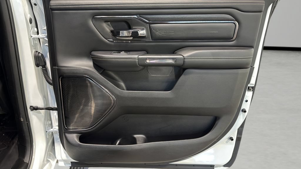 Used 2024 RAM 1500 Limited AWD/4WD image 11