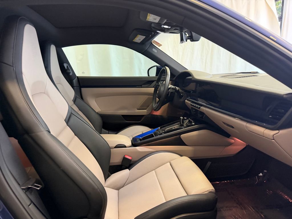 Certified 2025 Porsche 911 Carrera RWD image 16