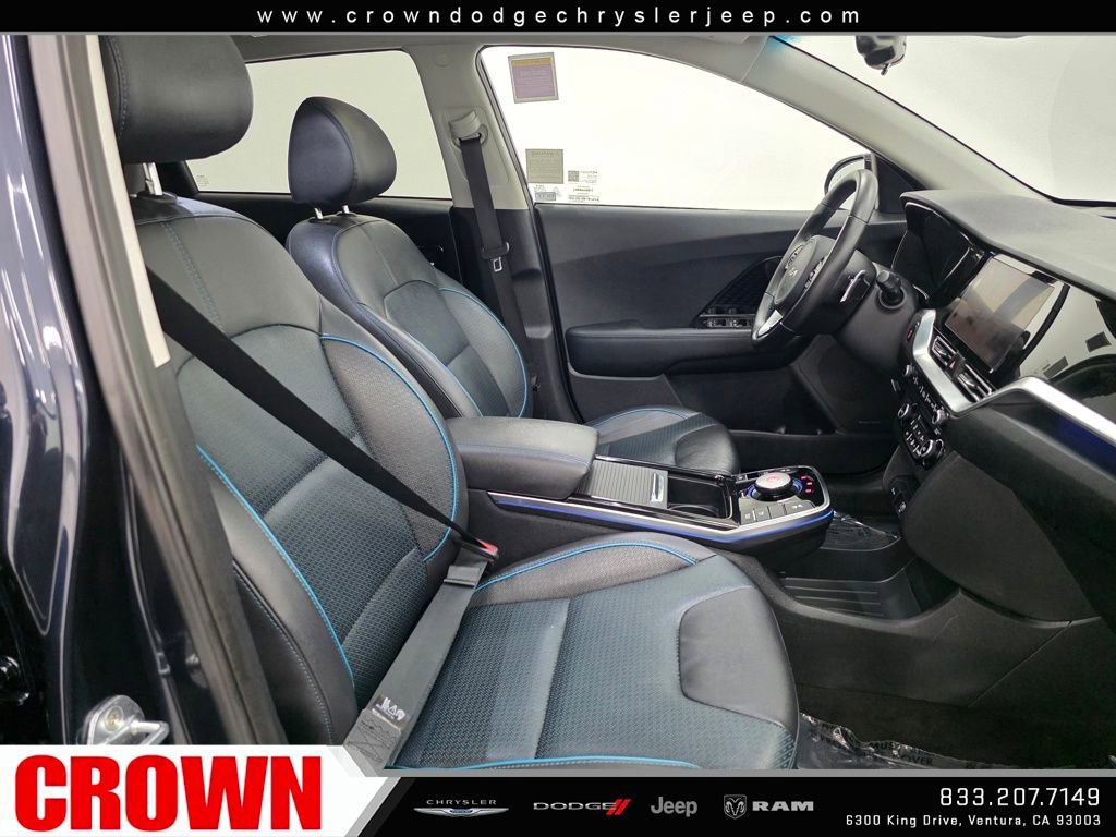 Used 2022 Kia Niro EX Premium image 12