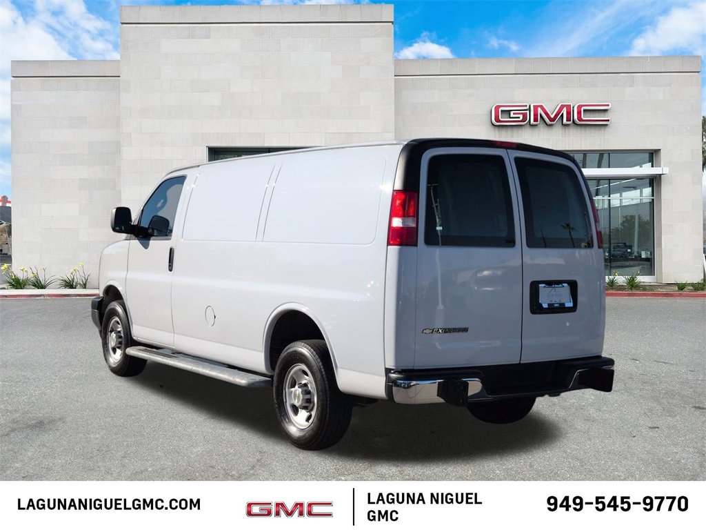 Used 2024 Chevrolet Express 2500 Work Van w/ Driver Convenience Package image 5