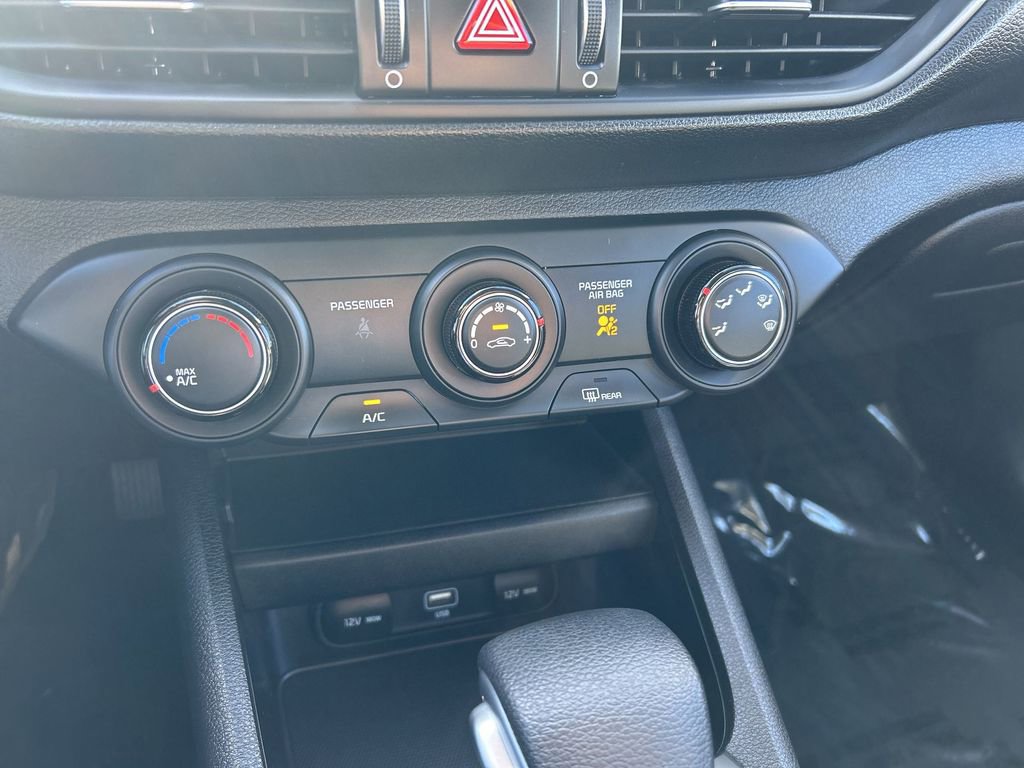 Used 2023 Kia Forte LX image 18