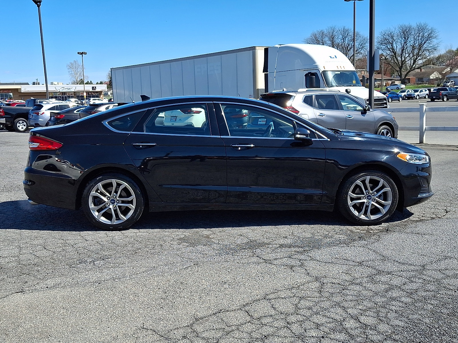 Used 2019 Ford Fusion SEL image 7