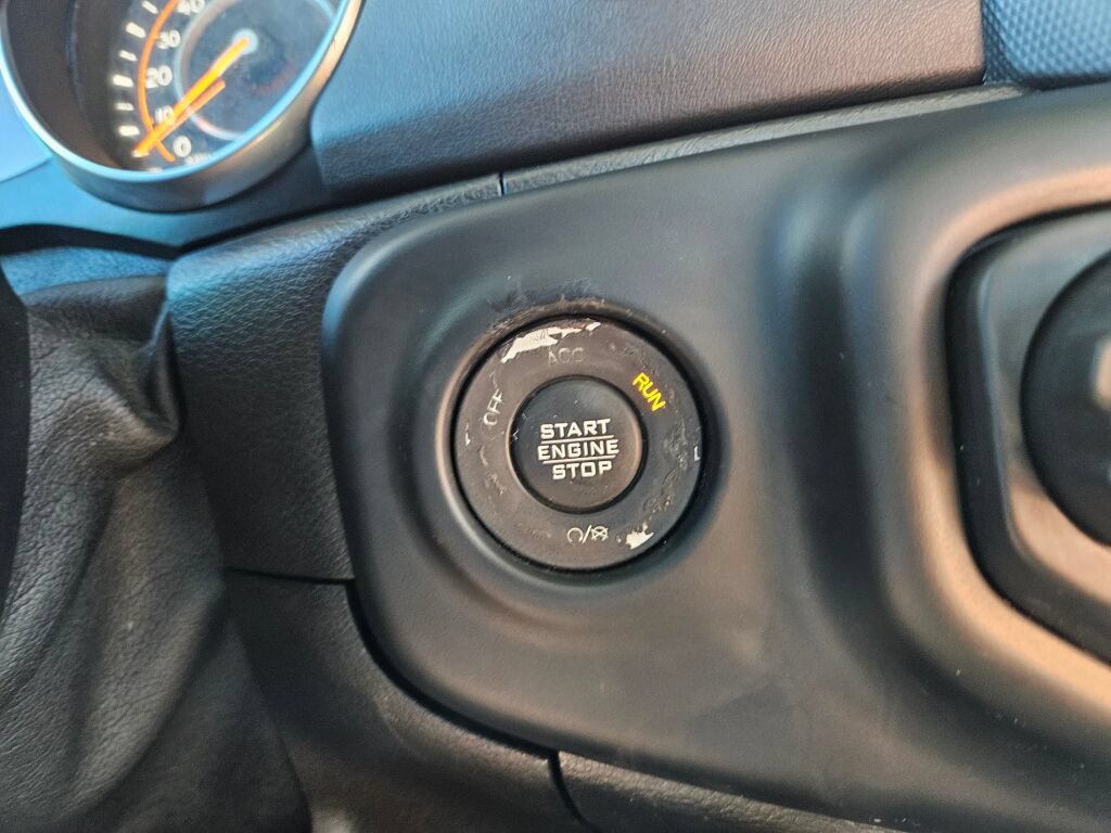 Used 2020 Jeep Gladiator Overland AWD/4WD image 21