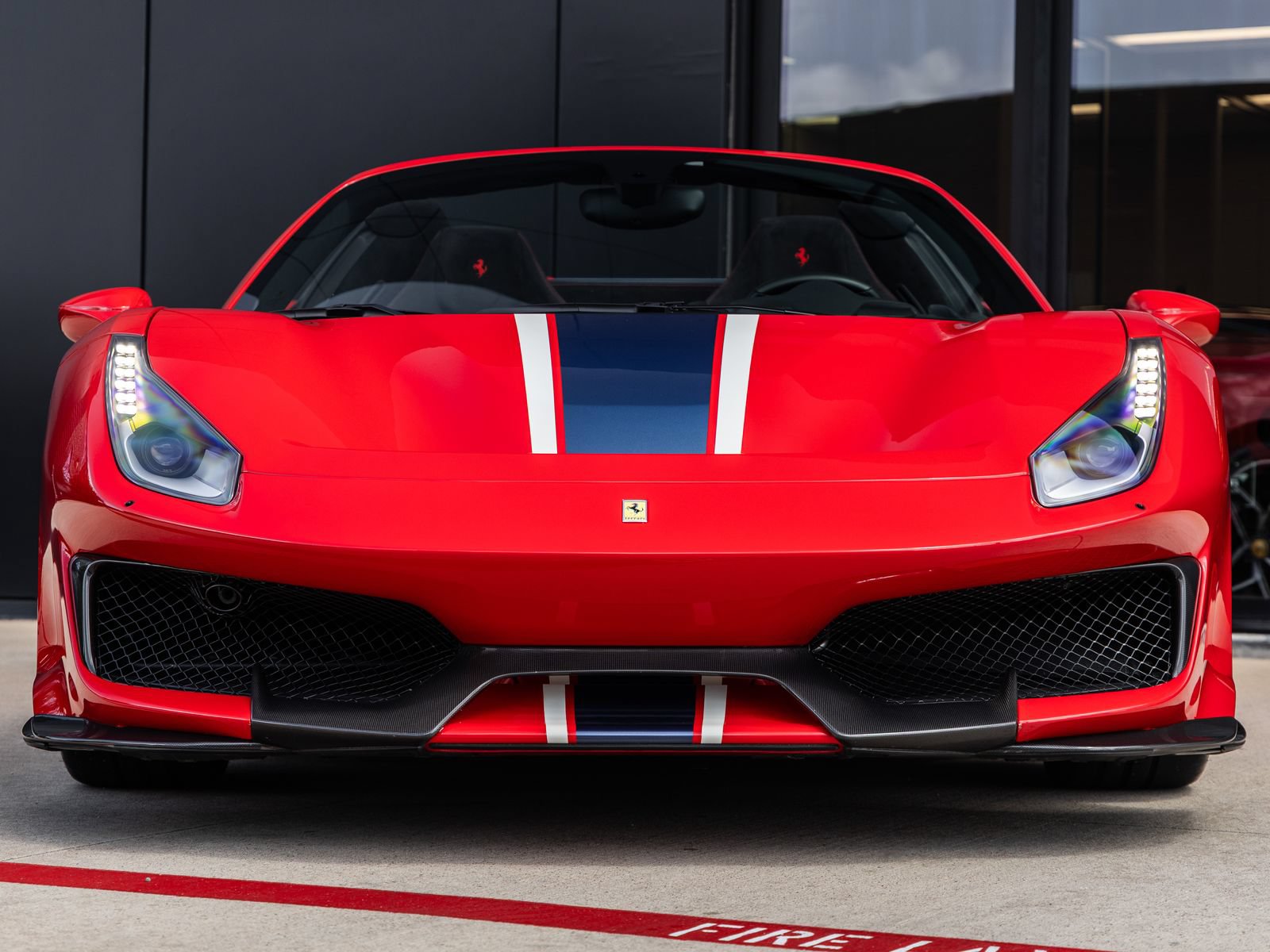 Used 2020 Ferrari 488 Pista Spider RWD image 5