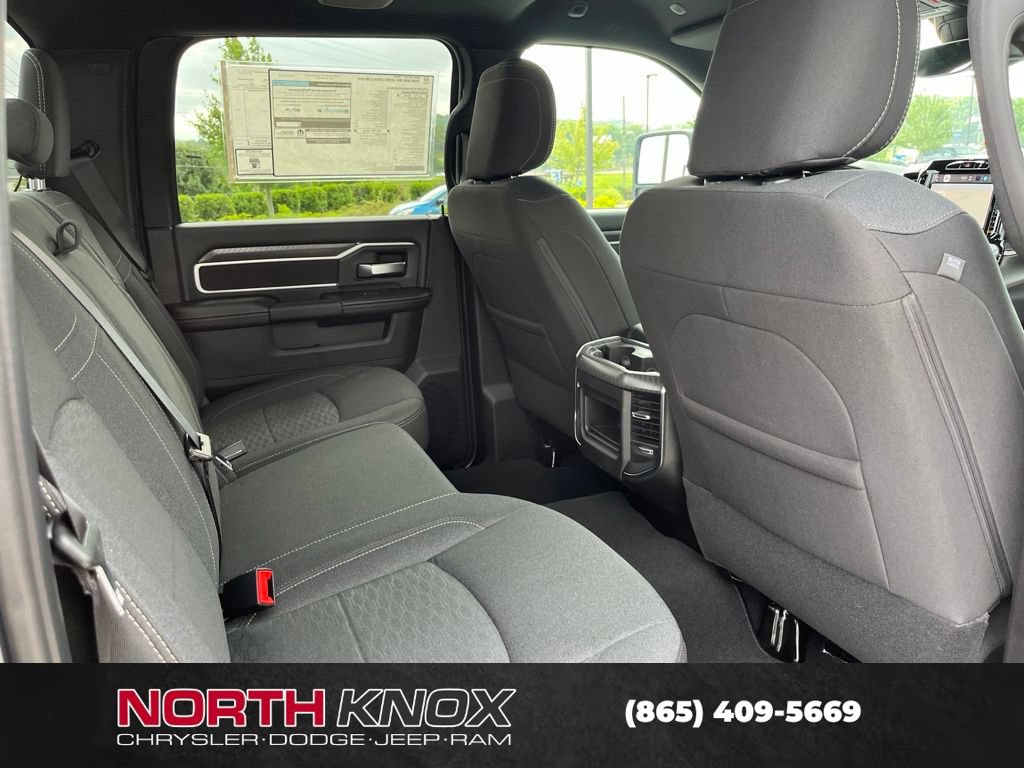 New 2026 RAM 3500 Big Horn AWD/4WD image 24
