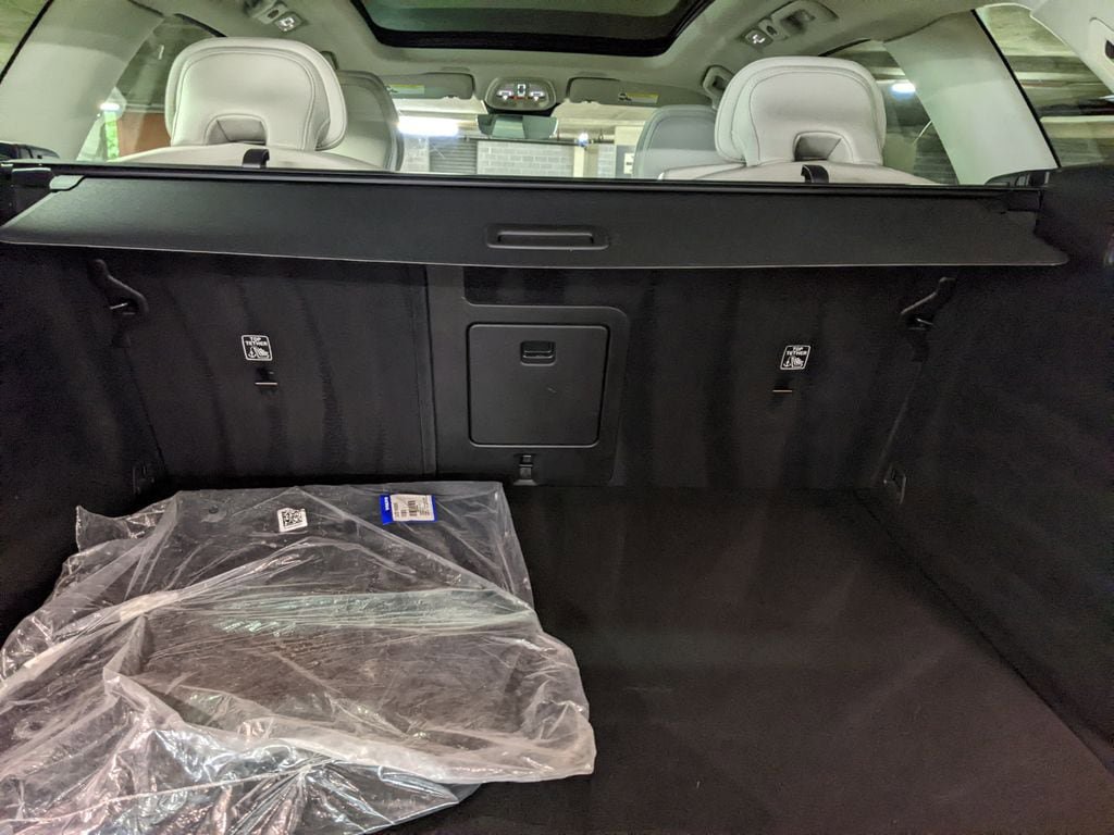 Certified 2023 Volvo XC60 B5 Plus w/ Climate Package AWD/4WD image 27