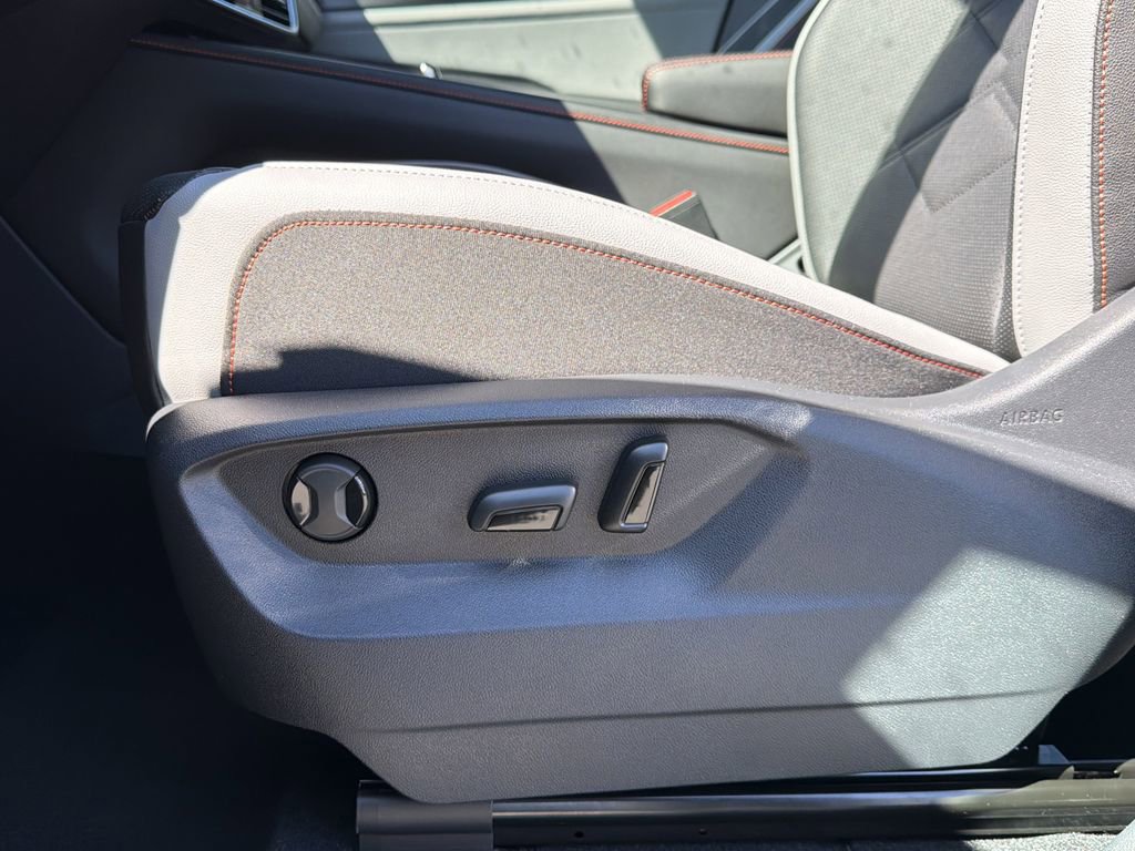 New 2026 Volkswagen Atlas Peak Edition image 26