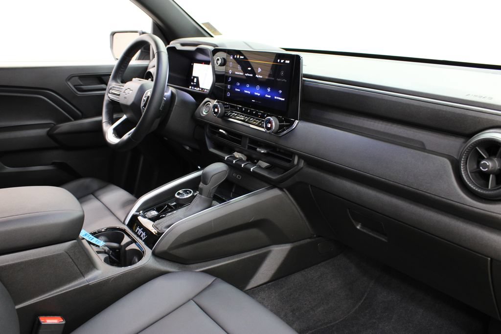 Used 2026 Chevrolet Colorado Trail Boss AWD/4WD image 25