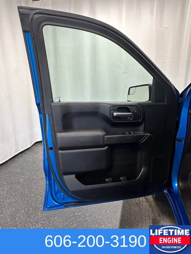 Used 2023 Chevrolet Silverado 1500 Custom image 11