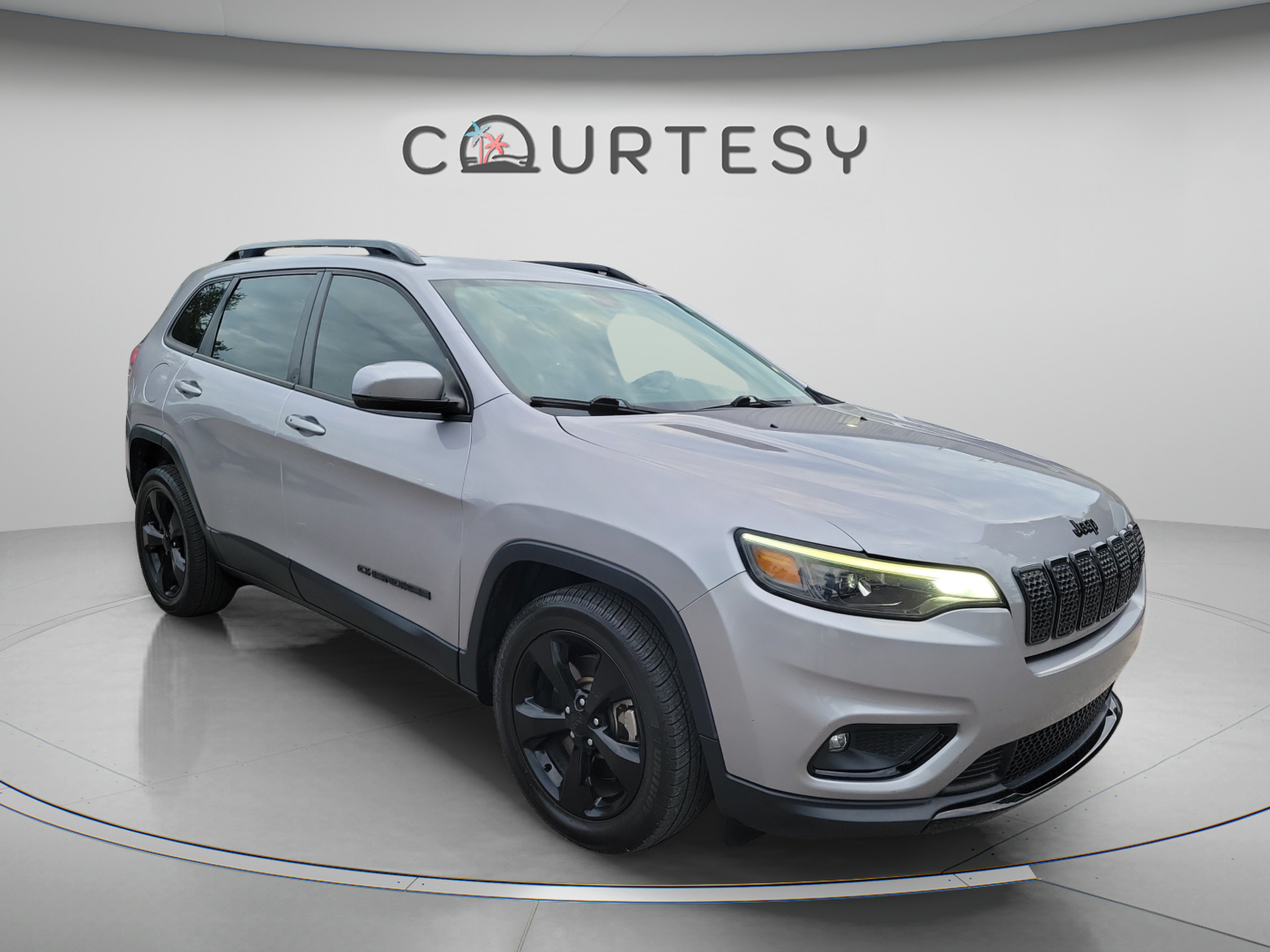 Used 2020 Jeep Cherokee Latitude Plus FWD image 5