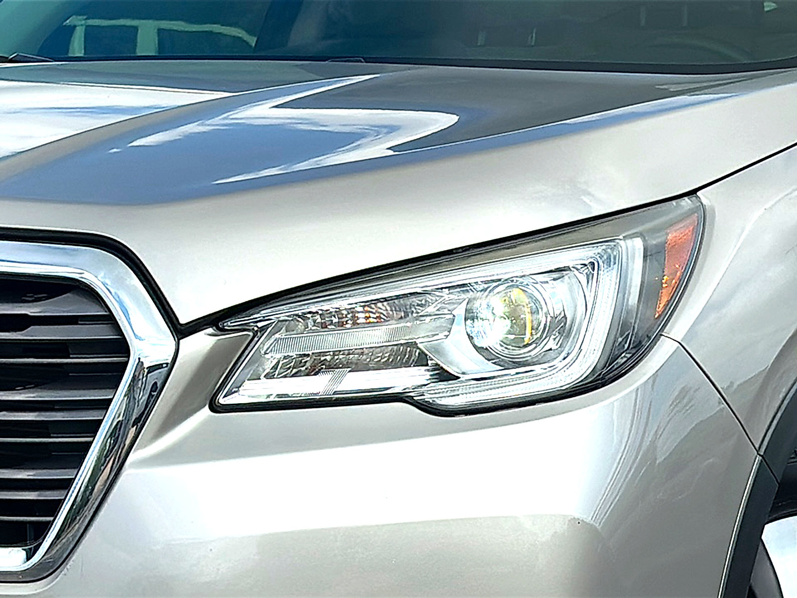 Used 2020 Subaru Ascent Limited w/ Technology Package AWD/4WD image 4