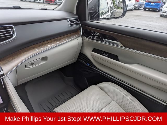 Certified 2022 Jeep Grand Wagoneer Series I w/ HD Trailer Tow Package AWD/4WD image 16