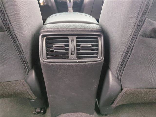 Used 2018 Nissan Rogue S image 16