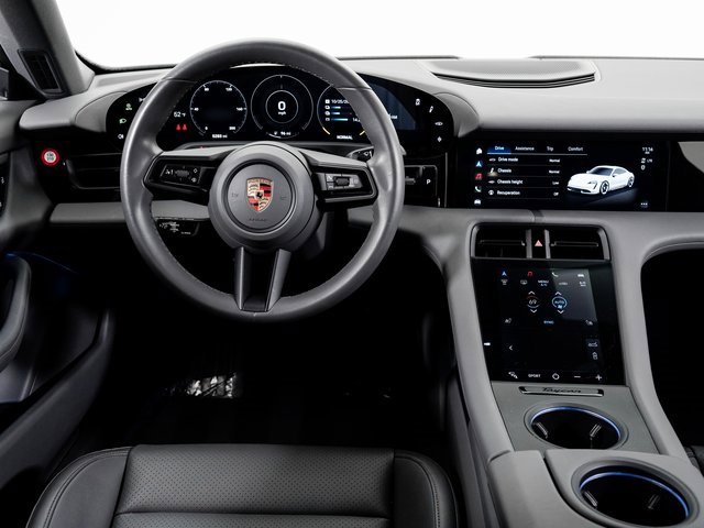 Used 2023 Porsche Taycan image 16