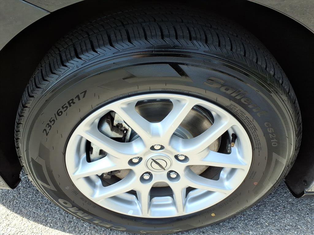 Used 2023 Chrysler Voyager LX image 10