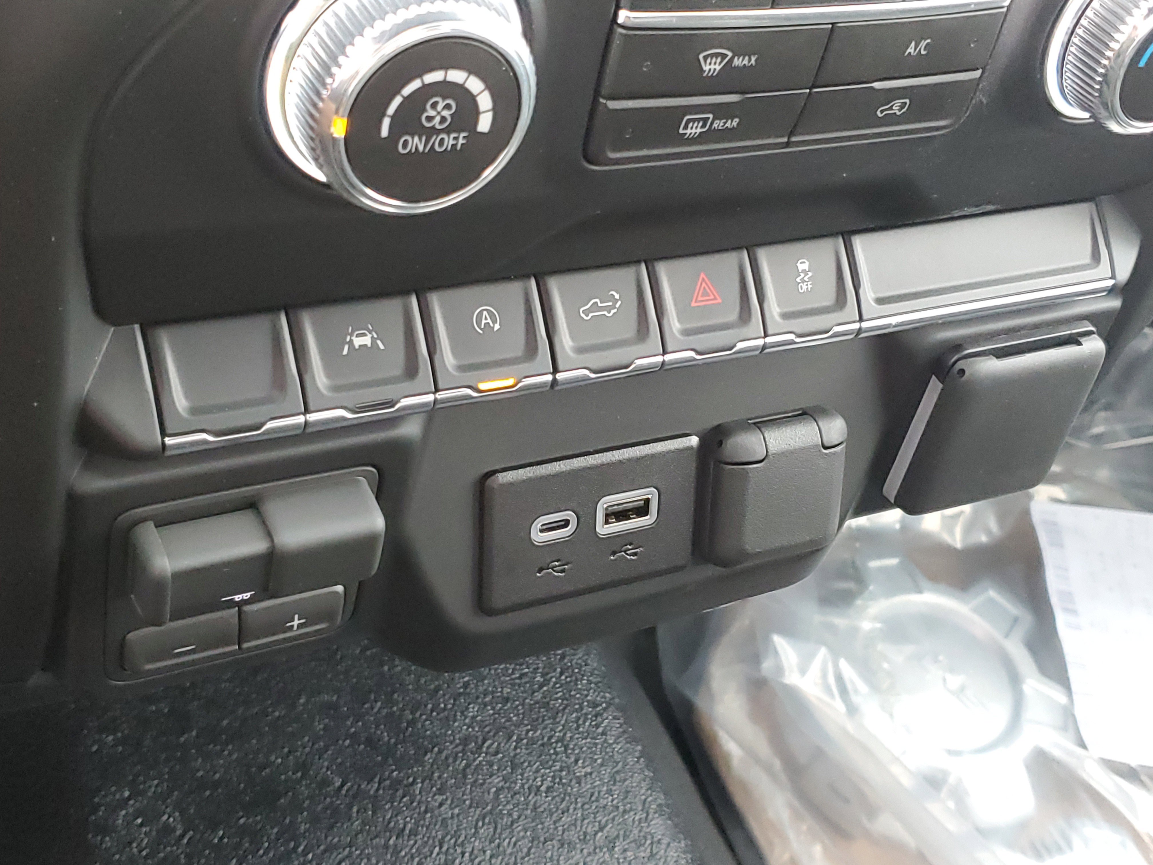 New 2026 GMC Sierra 1500 Pro w/ Pro Value Package image 24