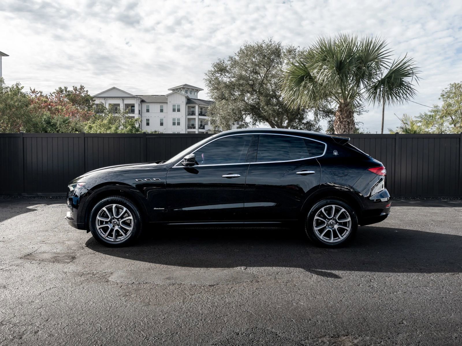 Used 2019 Maserati Levante S GranLusso image 7