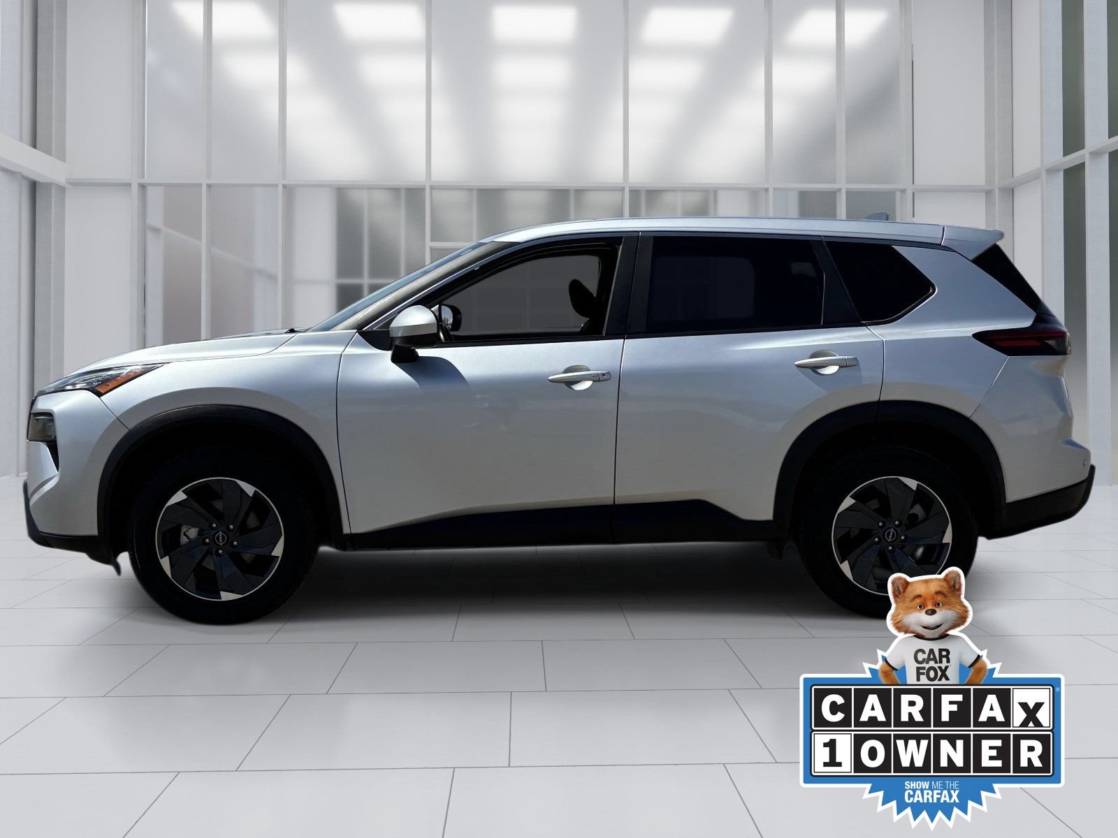 Used 2025 Nissan Rogue SV AWD/4WD image 3