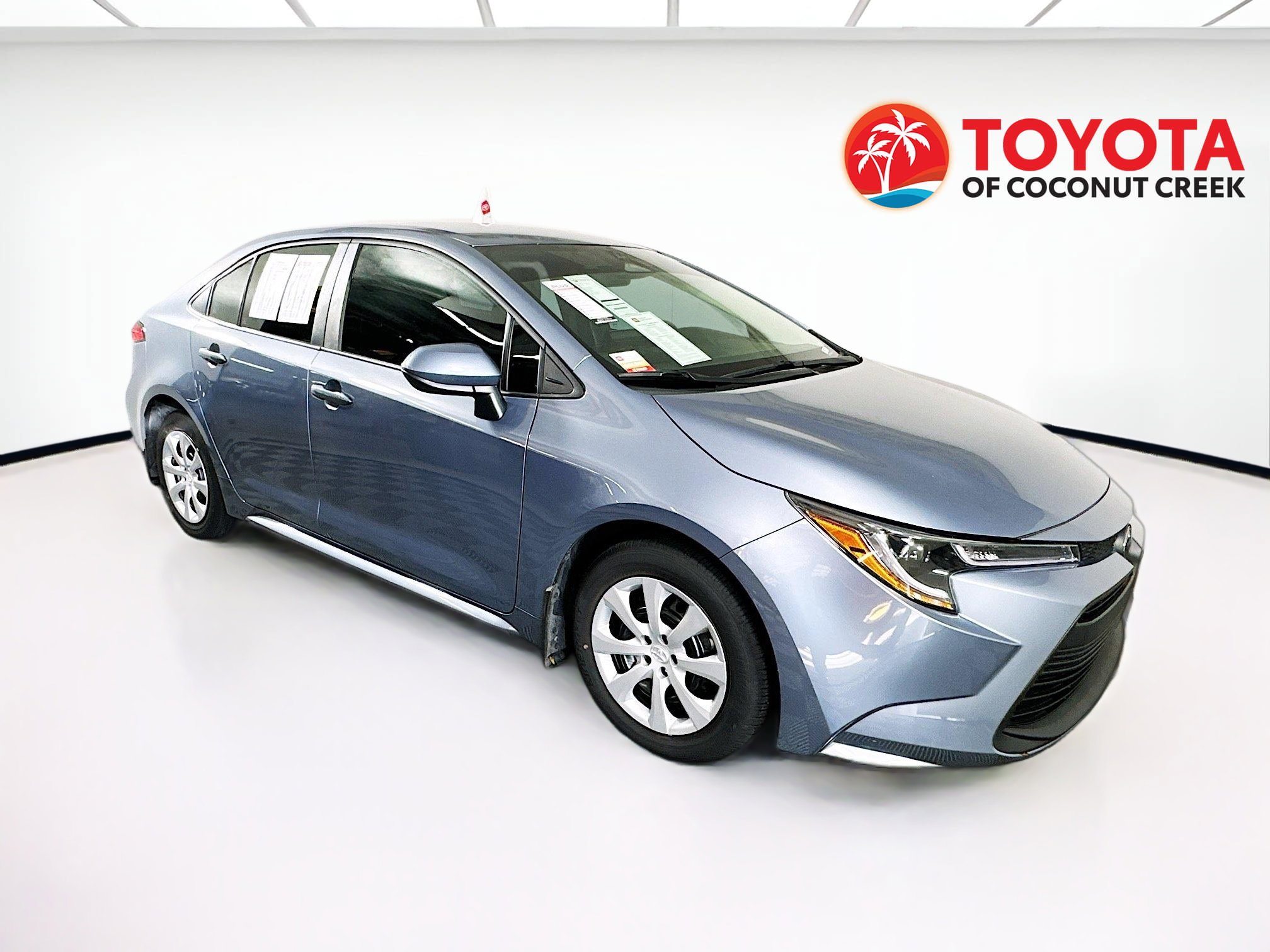 Used 2024 Toyota Corolla LE image 1
