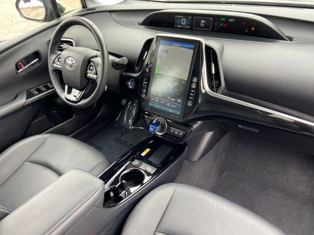 Used 2022 Toyota Prius Prime XLE image 25