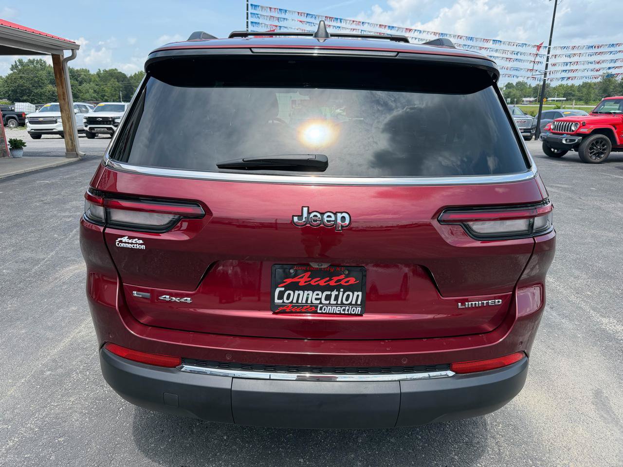 Used 2021 Jeep Grand Cherokee L Limited AWD/4WD image 5