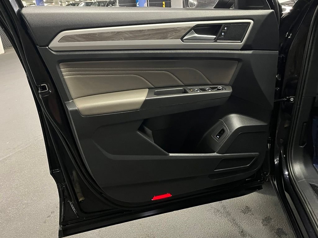 Used 2023 Volkswagen Atlas Cross Sport SE w/ Panoramic Sunroof Package AWD/4WD image 20
