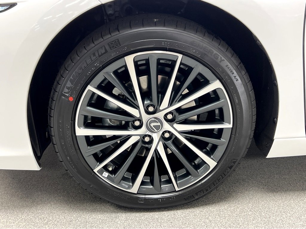 New 2025 Lexus ES 350 w/ Premium Package image 37
